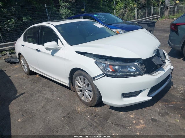 45637796 :رقم المزاد ، 1HGCR3F81EA012677 vin ، 2014 Honda Accord Ex-l V-6 مزاد بيع