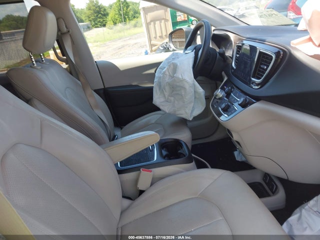 Auction sale of the 2018 Chrysler Pacifica Touring L Plus, vin: 2C4RC1EG7JR293090, lot number: 45637886