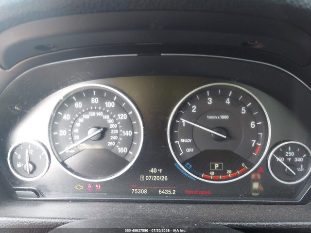 2018 Bmw 320i Xdrive მანქანა იყიდება აუქციონზე, vin: WBA8E5G56JNV02113, აუქციონის ნომერი: 45637890