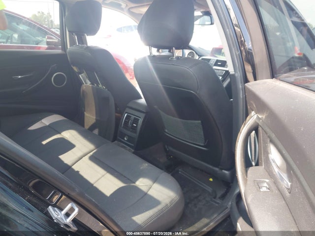 2018 Bmw 320i Xdrive მანქანა იყიდება აუქციონზე, vin: WBA8E5G56JNV02113, აუქციონის ნომერი: 45637890