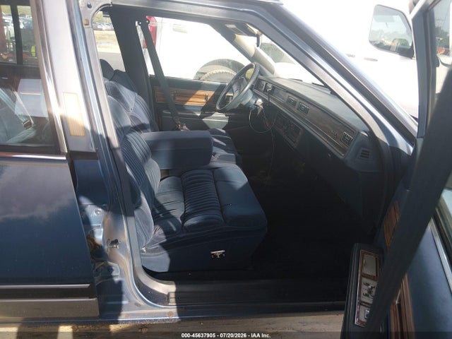 Продажа на аукционе авто 1990 Buick Electra Park Avenue, vin: 1G4CW54C5L1614100, номер лота: 45637905