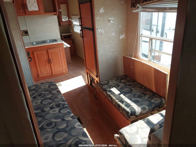 45637933 :رقم المزاد ، 4X4TWDD24AT136222 vin ، 2010 Forest River Other مزاد بيع