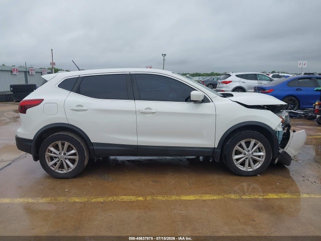 Продажа на аукционе авто 2017 Nissan Rogue Sport S, vin: JN1BJ1CP8HW027835, номер лота: 45637975