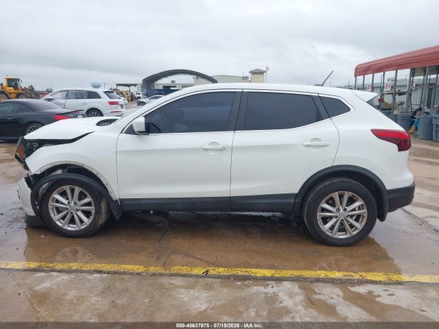 Продажа на аукционе авто 2017 Nissan Rogue Sport S, vin: JN1BJ1CP8HW027835, номер лота: 45637975