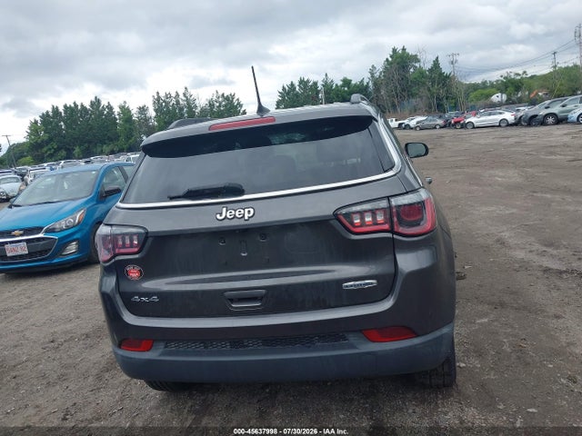 45637998 :رقم المزاد ، 3C4NJDBB2KT712136 vin ، 2019 Jeep Compass Latitude 4x4 مزاد بيع