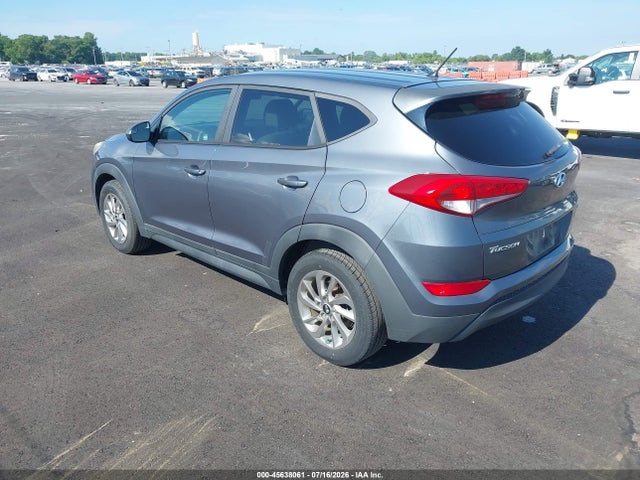 KM8J2CA47JU656459 Hyundai TUCSON SE