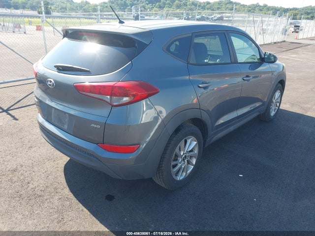 KM8J2CA47JU656459 Hyundai TUCSON SE