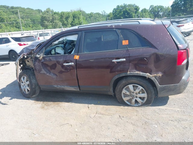 2013 Kia Sorento Lx მანქანა იყიდება აუქციონზე, vin: 5XYKT3A63DG383792, აუქციონის ნომერი: 45638078