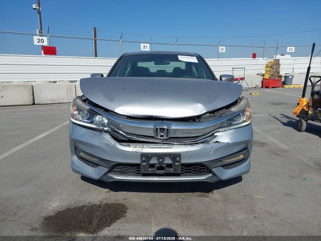 1HGCR2F13HA012827 Honda Accord Sport Se