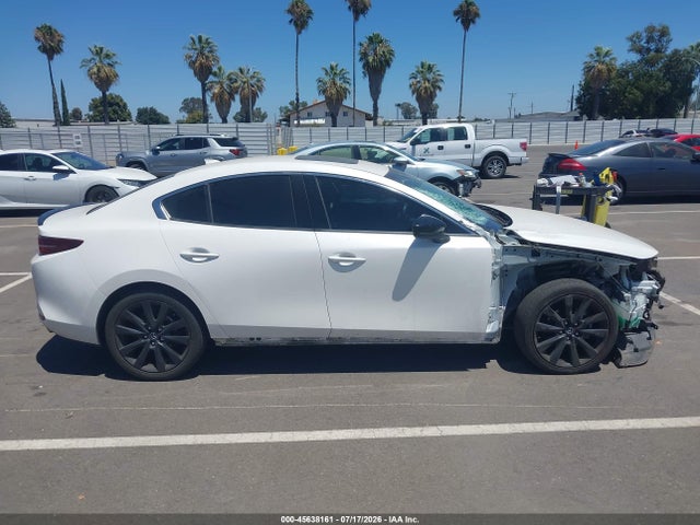 JM1BPBEY8M1312940 Mazda Mazda3 2.5 Turbo Premium Plus