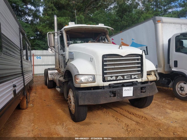2015 Mack 700 Gu700 მანქანა იყიდება აუქციონზე, vin: 1M1AX09YXFM024185, აუქციონის ნომერი: 45638221