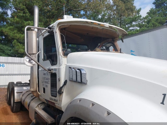 2015 Mack 700 Gu700 მანქანა იყიდება აუქციონზე, vin: 1M1AX09YXFM024185, აუქციონის ნომერი: 45638221