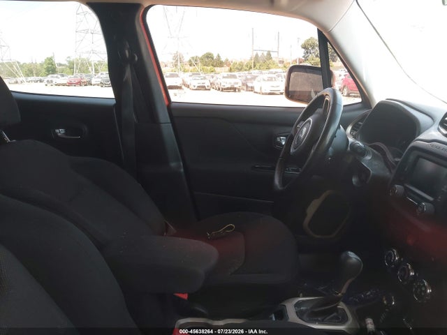 Продаж на аукціоні авто 2015 Jeep Renegade Latitude, vin: ZACCJBBT0FPC28127, номер лоту: 45638264