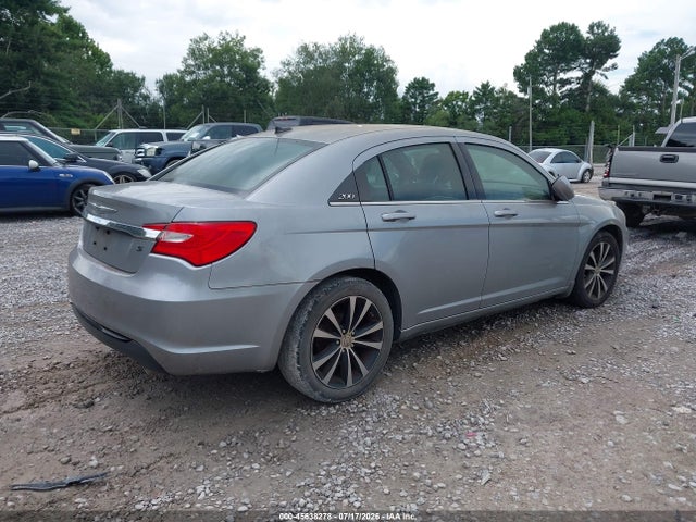 2014 Chrysler 200 Touring მანქანა იყიდება აუქციონზე, vin: 1C3CCBBG9EN120002, აუქციონის ნომერი: 45638278