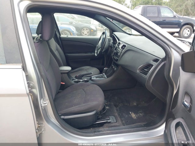 2014 Chrysler 200 Touring მანქანა იყიდება აუქციონზე, vin: 1C3CCBBG9EN120002, აუქციონის ნომერი: 45638278