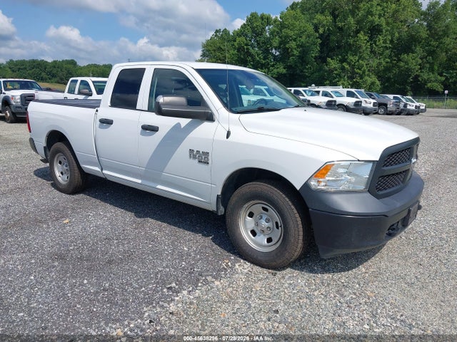 45638296 :رقم المزاد ، 1C6RR7FG0KS658619 vin ، 2019 Ram 1500 Classic Tradesman  4x4 6'4 Box مزاد بيع