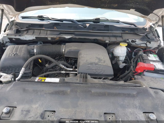 45638296 :رقم المزاد ، 1C6RR7FG0KS658619 vin ، 2019 Ram 1500 Classic Tradesman  4x4 6'4 Box مزاد بيع