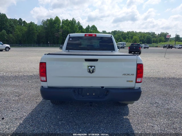 45638296 :رقم المزاد ، 1C6RR7FG0KS658619 vin ، 2019 Ram 1500 Classic Tradesman  4x4 6'4 Box مزاد بيع