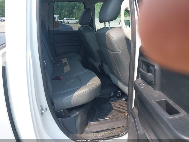 45638296 :رقم المزاد ، 1C6RR7FG0KS658619 vin ، 2019 Ram 1500 Classic Tradesman  4x4 6'4 Box مزاد بيع