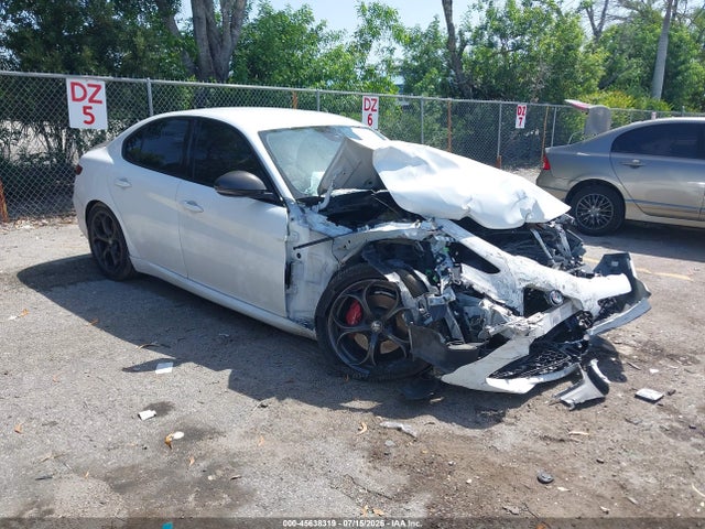 Auction sale of the 2019 Alfa Romeo Giulia Rwd, vin: ZARFAMAN6K7621574, lot number: 45638319