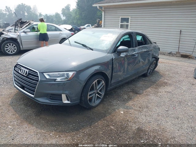 Продаж на аукціоні авто 2018 Audi A3 2.0t Premium, vin: WAUB8GFF2J1038375, номер лоту: 45638321