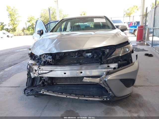 Продаж на аукціоні авто 2018 Toyota Camry Se, vin: 4T1B11HK9JU594062, номер лоту: 45638335
