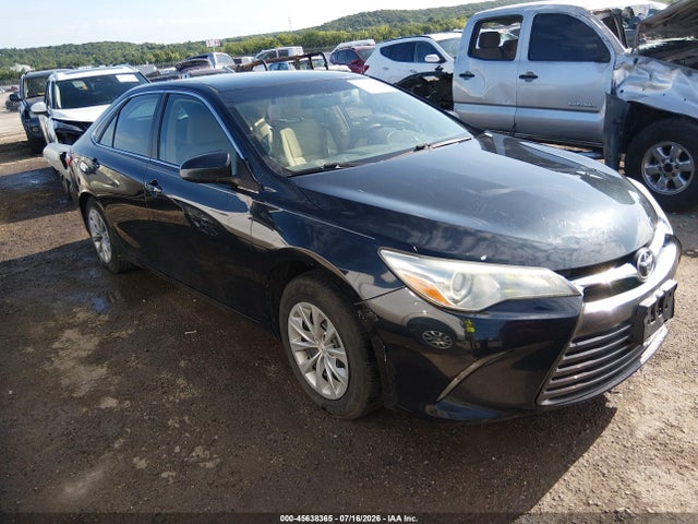 2015 Toyota Camry Le მანქანა იყიდება აუქციონზე, vin: 4T4BF1FK5FR461736, აუქციონის ნომერი: 45638365