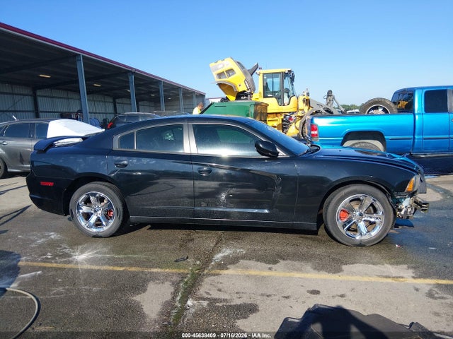45638409 :رقم المزاد ، 2C3CDXBG9DH526976 vin ، 2013 Dodge Charger Se مزاد بيع