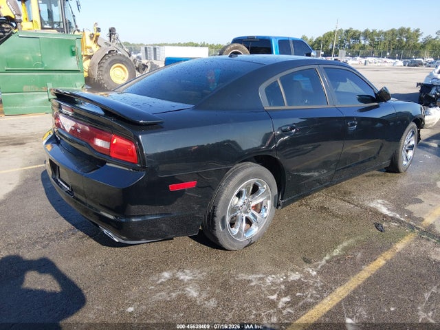 45638409 :رقم المزاد ، 2C3CDXBG9DH526976 vin ، 2013 Dodge Charger Se مزاد بيع
