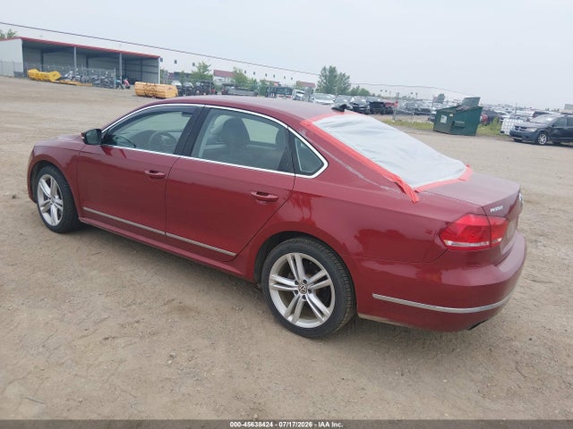 2015 Volkswagen Passat 1.8t Se მანქანა იყიდება აუქციონზე, vin: 1VWBS7A32FC072004, აუქციონის ნომერი: 45638424