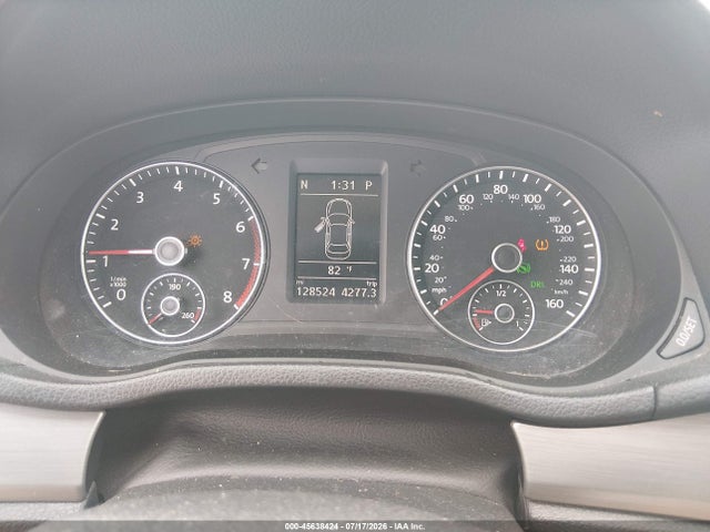 2015 Volkswagen Passat 1.8t Se მანქანა იყიდება აუქციონზე, vin: 1VWBS7A32FC072004, აუქციონის ნომერი: 45638424