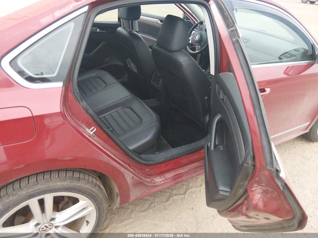 2015 Volkswagen Passat 1.8t Se მანქანა იყიდება აუქციონზე, vin: 1VWBS7A32FC072004, აუქციონის ნომერი: 45638424