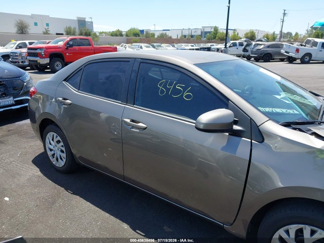 Toyota COROLLA LE 2019 5YFBURHE1KP902215 Image 14