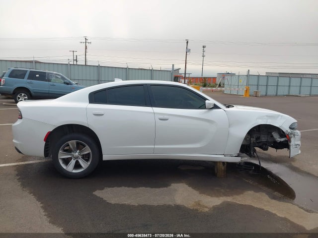 2015 Dodge Charger Sxt მანქანა იყიდება აუქციონზე, vin: 2C3CDXHG2FH843766, აუქციონის ნომერი: 45638473