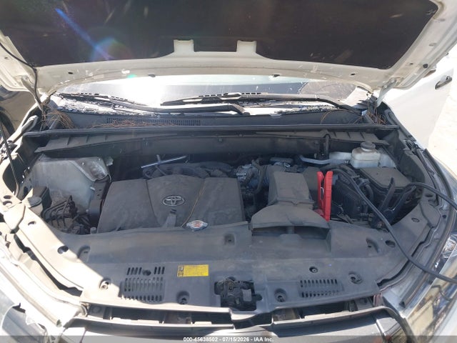 5TDKZRFH9KS326010 Toyota Highlander Se