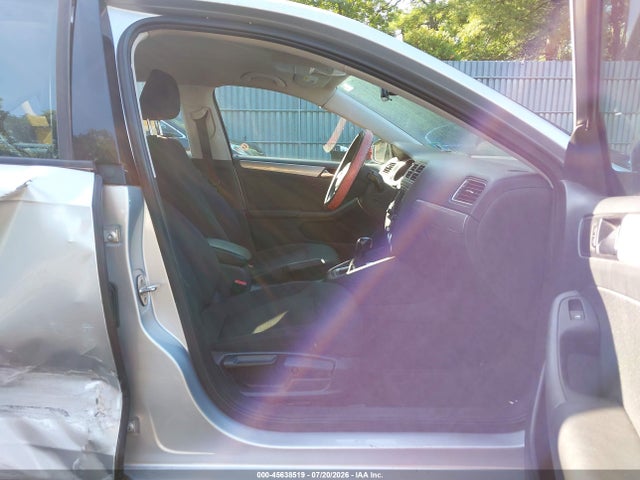 Продажа на аукционе авто 2016 Volkswagen Jetta 1.4t Se, vin: 3VWD67AJ9GM289979, номер лота: 45638519