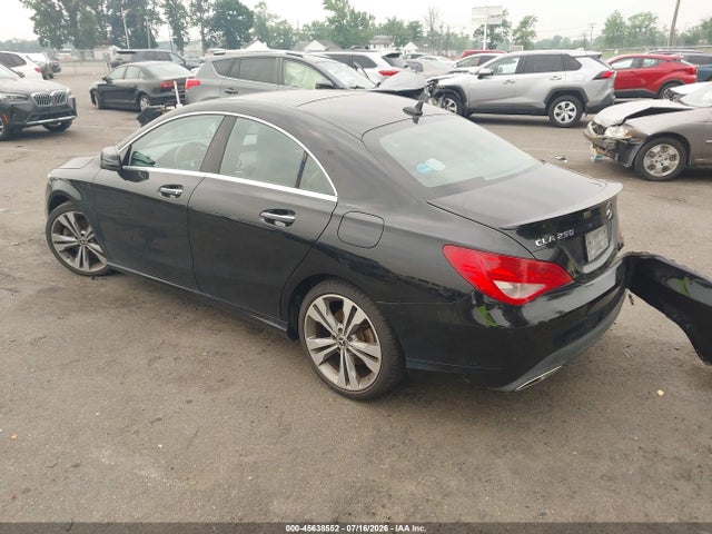 45638552 :رقم المزاد ، WDDSJ4GB8KN766610 vin ، 2019 Mercedes-benz Cla 250 4matic مزاد بيع