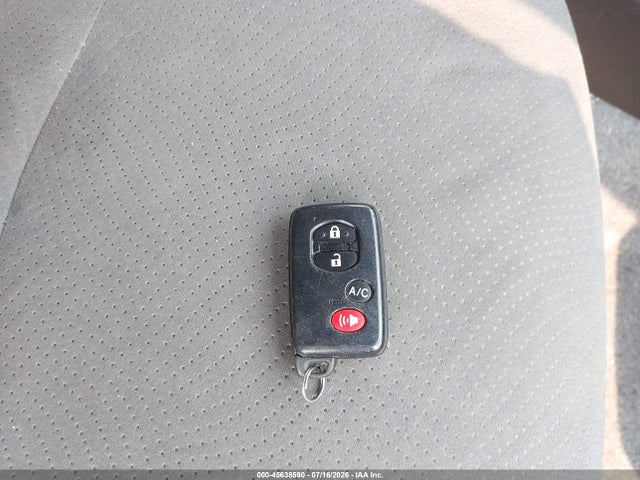 Toyota Prius Three 2015 JTDKN3DU8F1893692 Image 11
