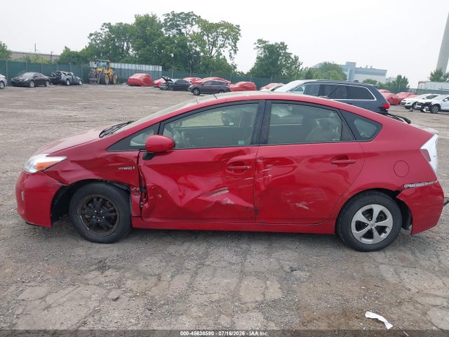 Toyota Prius Three 2015 JTDKN3DU8F1893692 Image 14