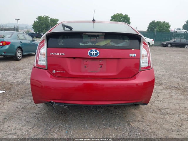 Toyota Prius Three 2015 JTDKN3DU8F1893692 Image 16