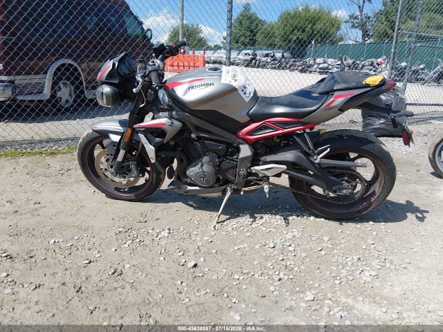 Продаж на аукціоні авто 2021 Triumph Motorcycle Street Triple R (lrh), vin: SMTA544DXMTAF8258, номер лоту: 45638597
