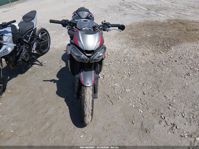 Продаж на аукціоні авто 2021 Triumph Motorcycle Street Triple R (lrh), vin: SMTA544DXMTAF8258, номер лоту: 45638597