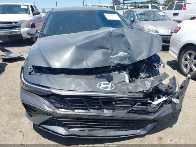 KMHLL4DG5TU099782 Hyundai ELANTRA SE