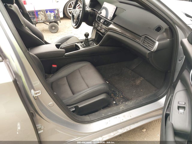 1HGCV1E31KA068829 Honda Accord Sport
