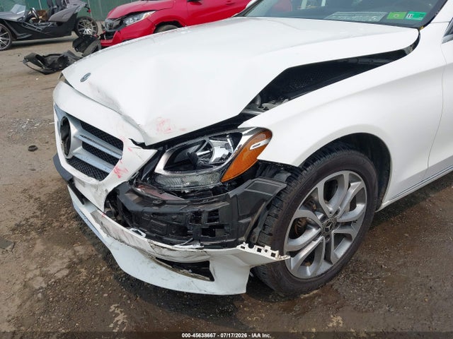 Продаж на аукціоні авто 2018 Mercedes-benz C 300 4matic, vin: 55SWF4KB7JU244549, номер лоту: 45638667