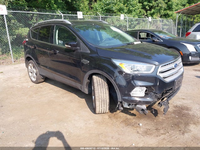 2019 Ford Escape Titanium მანქანა იყიდება აუქციონზე, vin: 1FMCU9J98KUC32713, აუქციონის ნომერი: 45638712