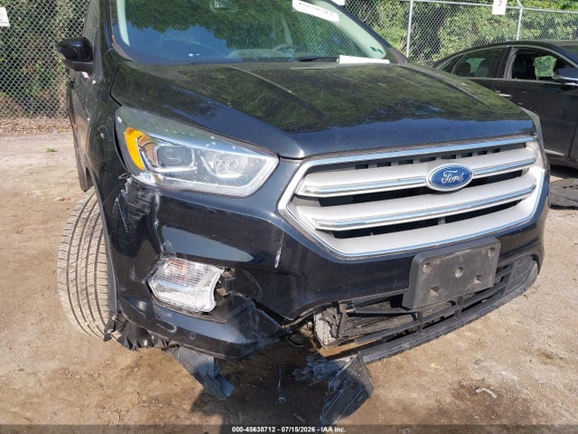 2019 Ford Escape Titanium მანქანა იყიდება აუქციონზე, vin: 1FMCU9J98KUC32713, აუქციონის ნომერი: 45638712