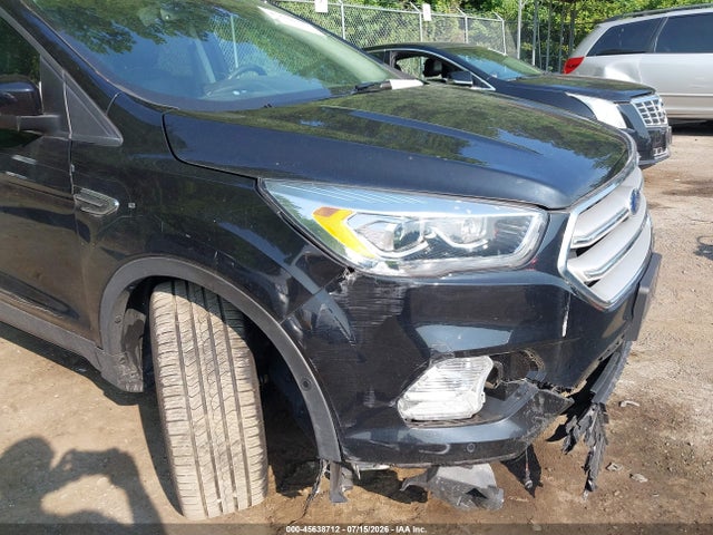 2019 Ford Escape Titanium მანქანა იყიდება აუქციონზე, vin: 1FMCU9J98KUC32713, აუქციონის ნომერი: 45638712