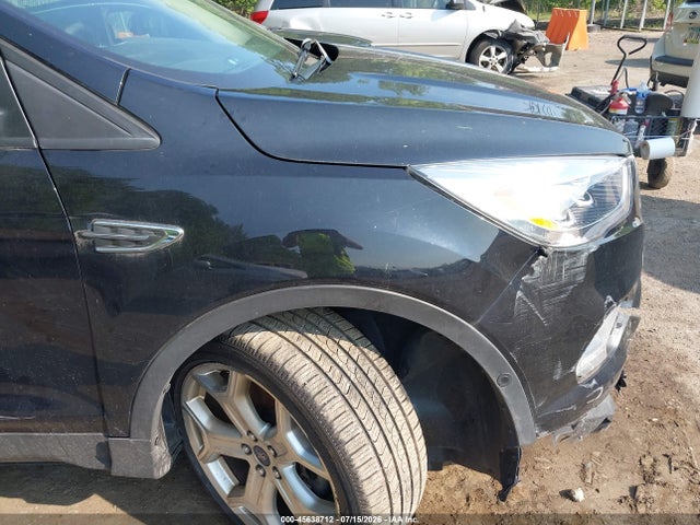 2019 Ford Escape Titanium მანქანა იყიდება აუქციონზე, vin: 1FMCU9J98KUC32713, აუქციონის ნომერი: 45638712