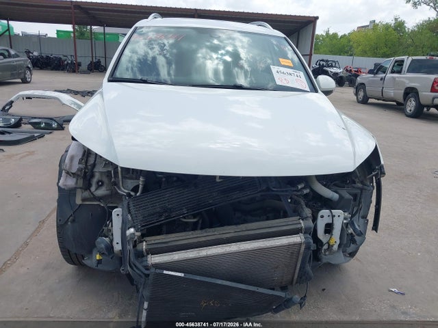 Продажа на аукционе авто 2017 Volkswagen Tiguan 2.0t Wolfsburg Edition, vin: WVGRV7AX1HW503814, номер лота: 45638741